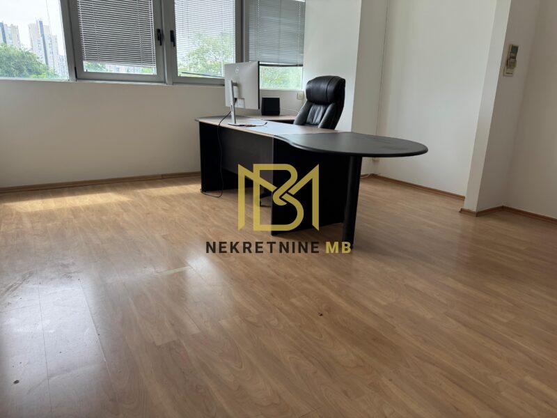 Poslovni uredski prostor,24m2,Poljud,Split,