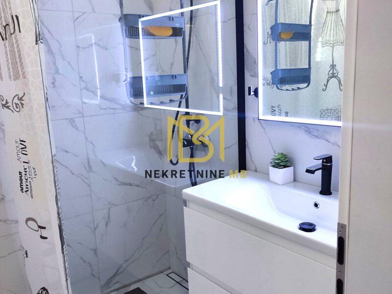 Prodajemo prizemnicu u Kaštel Novom,novogradnja na 1239 m2 zemljišta