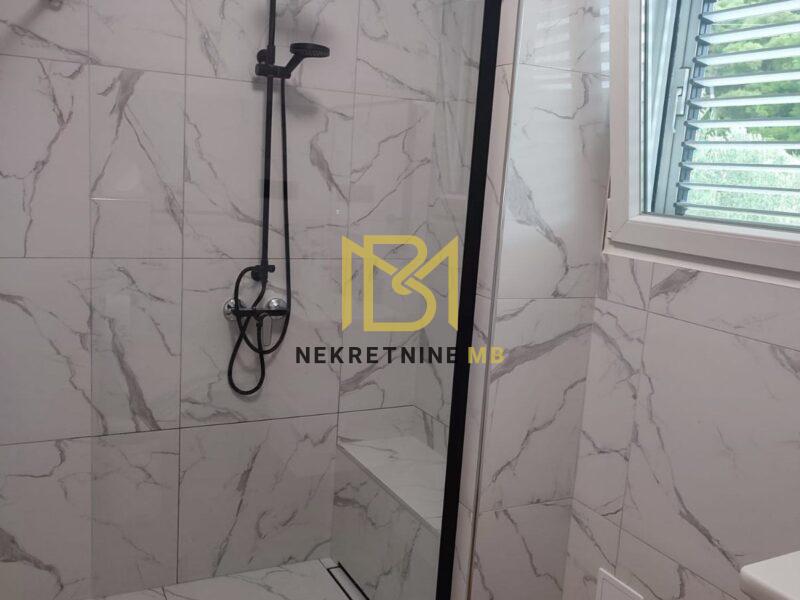 Prodajemo prizemnicu u Kaštel Novom,novogradnja,1239 m2