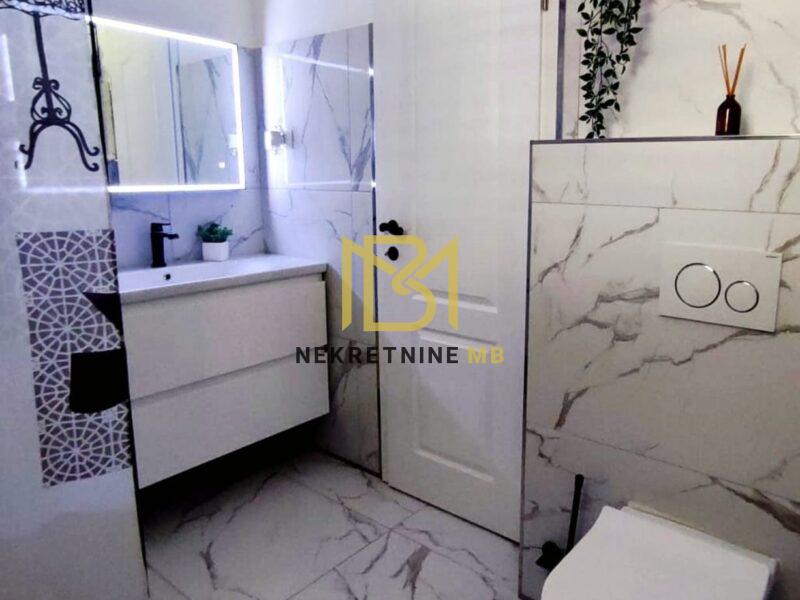 Prodajemo prizemnicu u Kaštel Novom,novogradnja,1239 m2