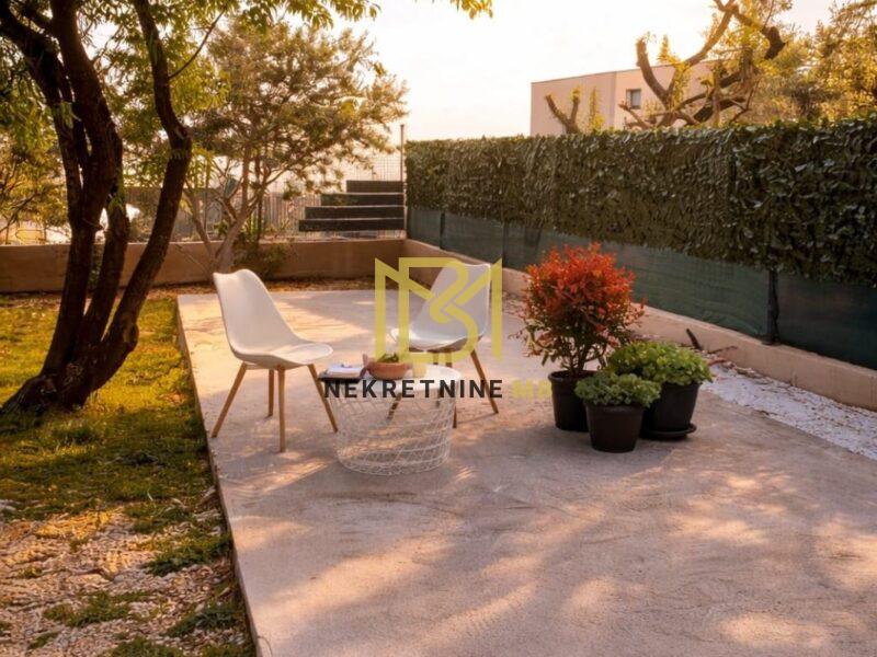 Prodajemo prizemnicu u Kaštel Novom,novogradnja,1239 m2