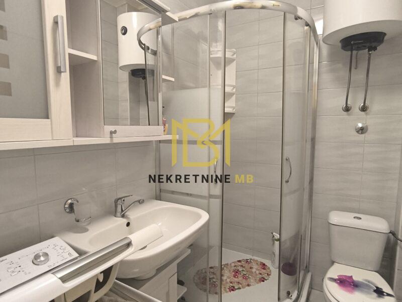 Prodajemo predivnu kuću u Kaštel Sućurcu, 686 m2