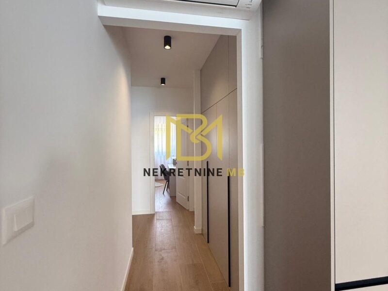 Iznajmljujemo trosoban stan na Duilovu površine 98m2, novogradnja