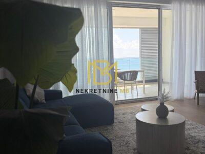 Iznajmljujemo trosoban stan na Duilovu površine 98m2, novogradnja