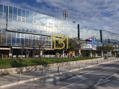 Iznajmljujemo zemljište 350 m2, blizina stadiona "Poljud"