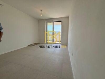 Prodajemo trosoban stan s dnevnim boravkom,Split,82m2,2 parkinga u garaži