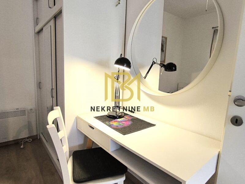 Iznajmljujemo dugoročno dvosoban novouređeni stan, Split, 75m2, 1.PM