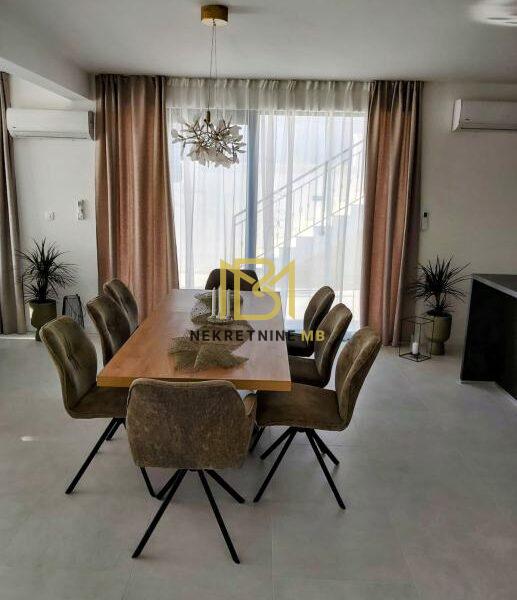 Prodajemo novoizgrađenu vilu na Šolti,236m2,na zemljištu od 1000m2