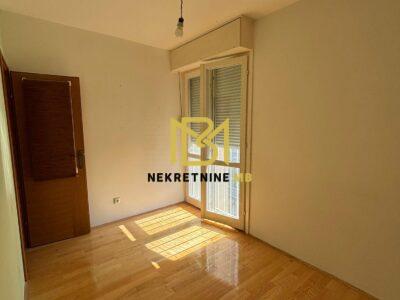 Prodajemo jednosoban stan u Splitu,predio Kocunar,41m2