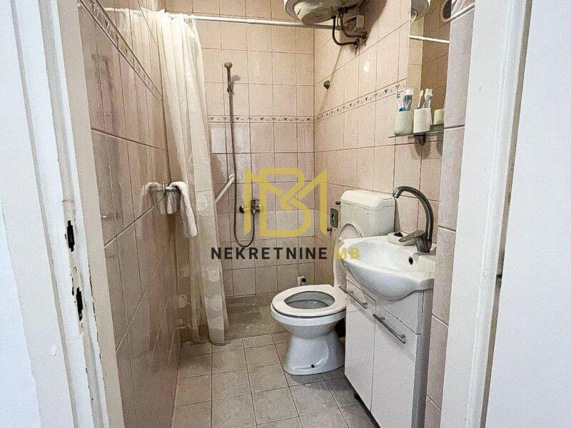Prodajemo jednosoban stan s dnevnim boravkom u Splitu,Lokve,50m2