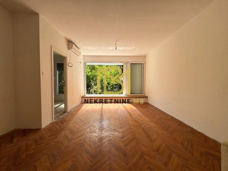 Prodajemo jednosoban stan s dnevnim boravkom u Splitu,Lokve,50m2