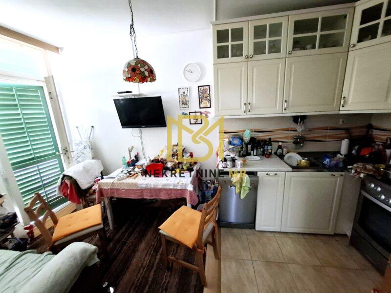 Prodajemo jednosoban stan u Splitu,predio Kocunar,41m2