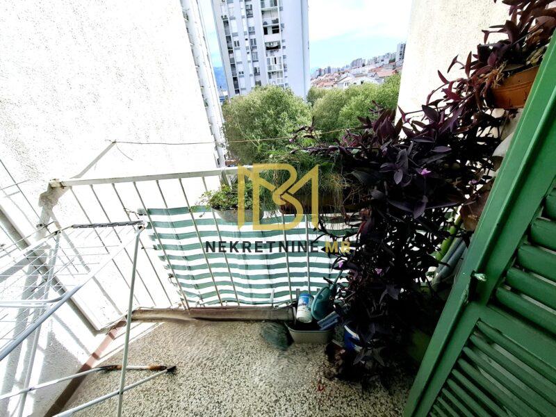 Prodajemo jednosoban stan u Splitu,predio Kocunar,41m2