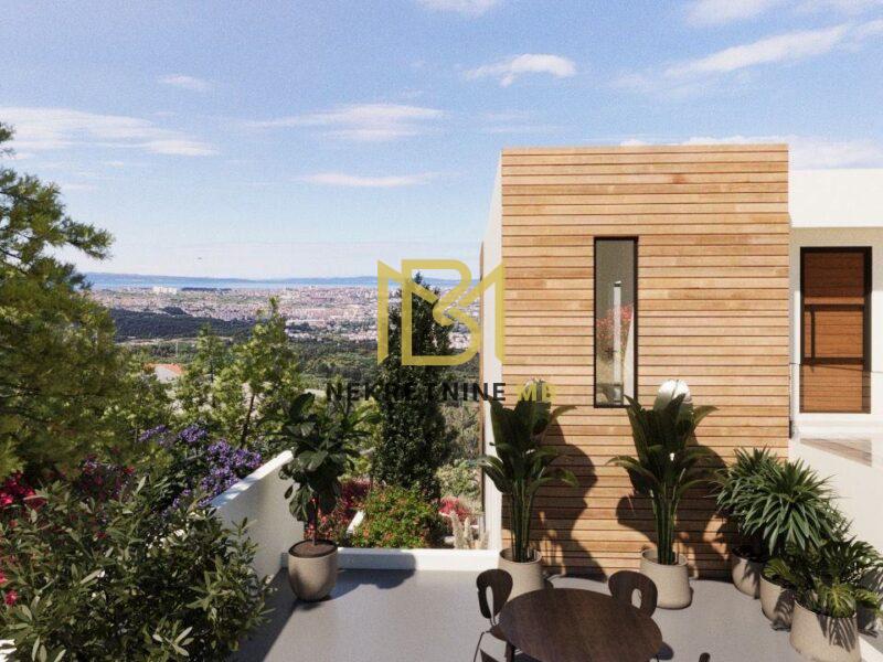 Prodajemo građevno zemljište s projektom,Klis,450m2