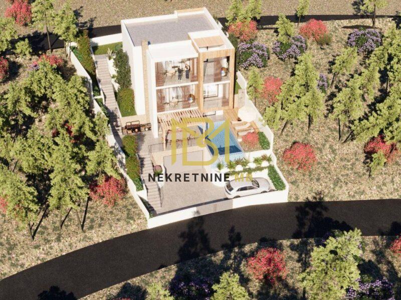 Prodajemo građevno zemljište s projektom,Klis,450m2