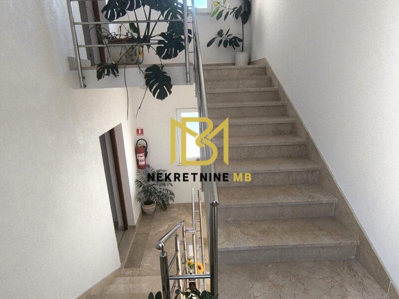 Prodajemo kuću pr+1+2+3 u blizini Trogira, predio Arbanija