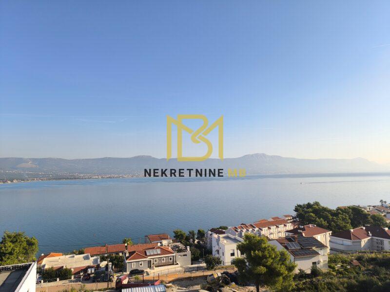 Trogir, Arbanija, 82.00 m2, 2. kat, etažirano, u funkciji turizma (prodaja)
