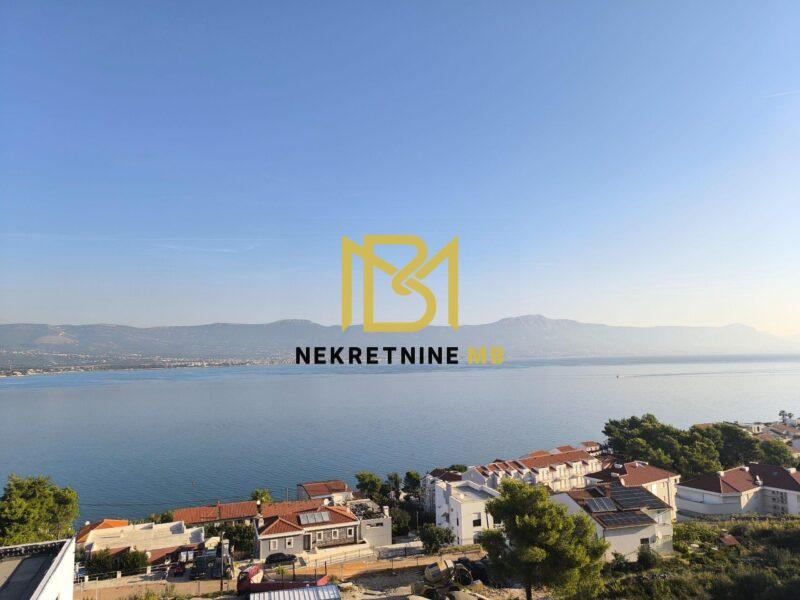 Prodajemo kuću pr+1+2+3 u blizini Trogira, predio Arbanija