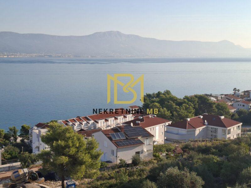 Prodajemo kuću pr+1+2+3 u blizini Trogira, predio Arbanija