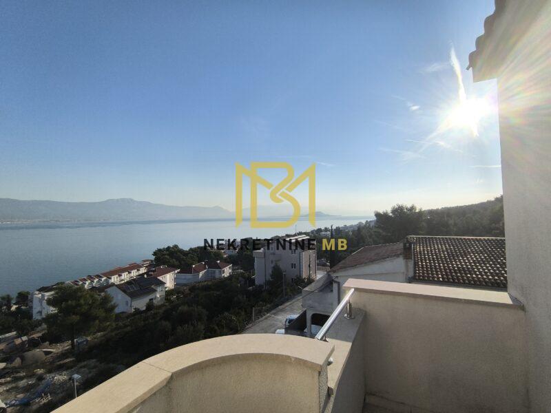 Prodajemo kuću pr+1+2+3 u blizini Trogira, predio Arbanija