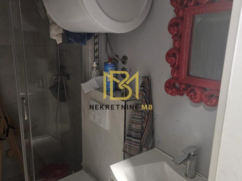 Prodajemo poslovni prostor u blizini suda 22m2