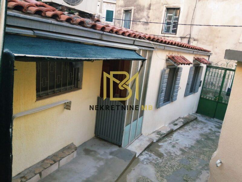 Prodajemo kuću u Splitu, predio Varoš