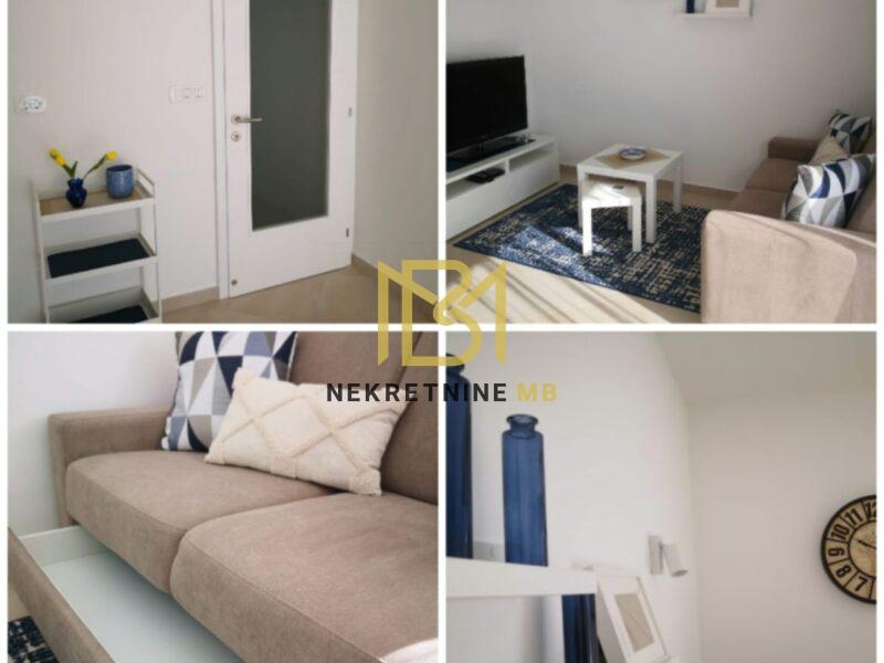 Ekskluzivno prodajemo namješten jednosoban stan 45m2 s garažnim mjestom 14 m2 u neposrednoj blizini Splita, mjesto Strožanac