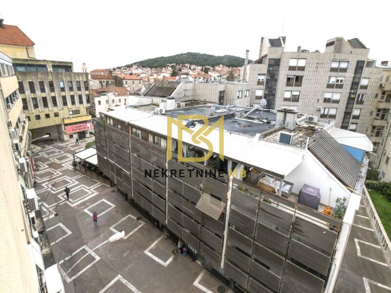 Ekskluzivno prodajemo dvosoban stan u Centru grada,Split,66,7m2