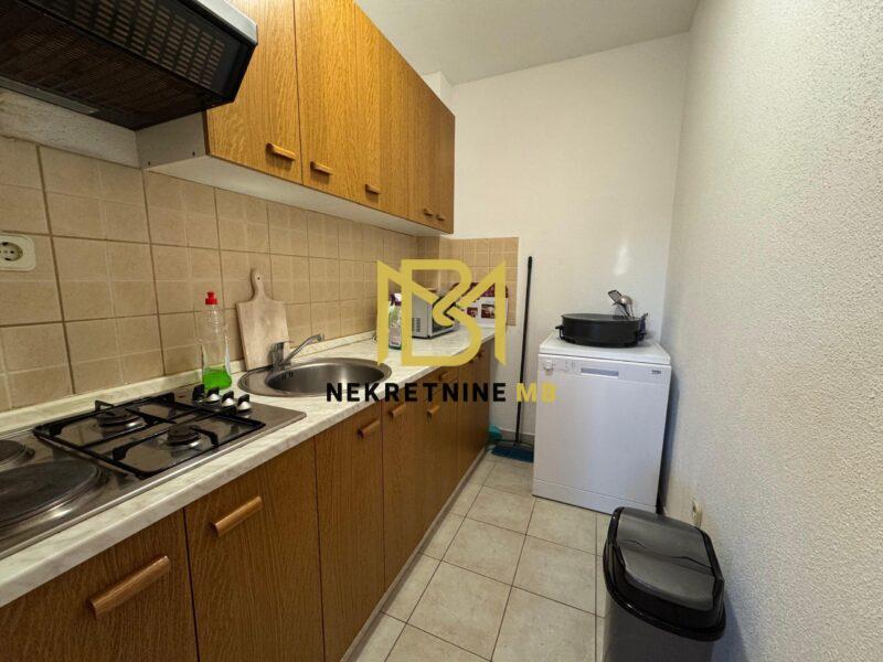 Prodajemo namješten jednosoban stan s dnevnim boravkom,45m2