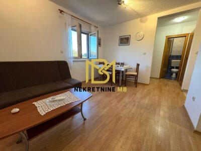 Prodajemo namješten jednosoban stan s dnevnim boravkom,45m2