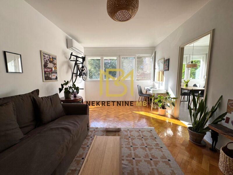 Prodajemo uređen i namješten jednosoban stan s dnevnim boravkom,Split,54m2