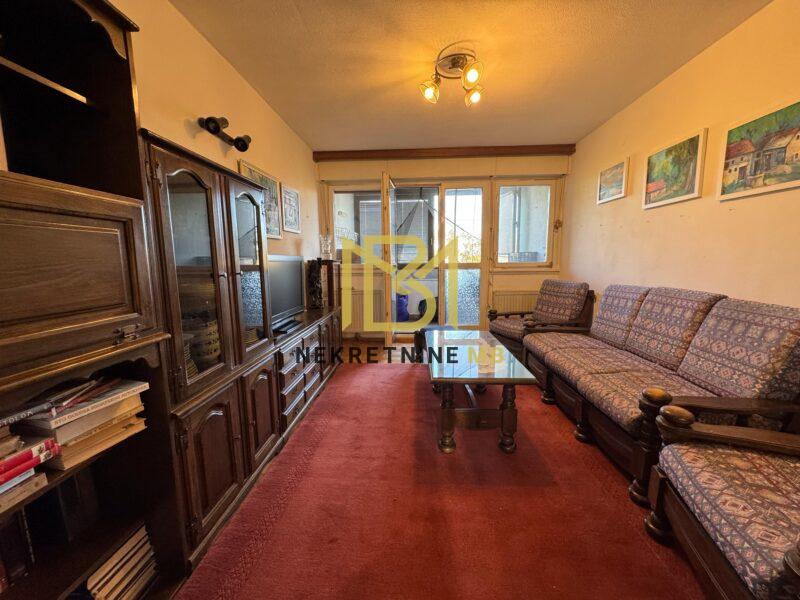 Prodajemo dvosoban stan s dnevnim boravkom,Mertojak,74m2