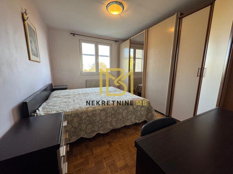 Prodajemo dvosoban stan s dnevnim boravkom,Mertojak,74m2