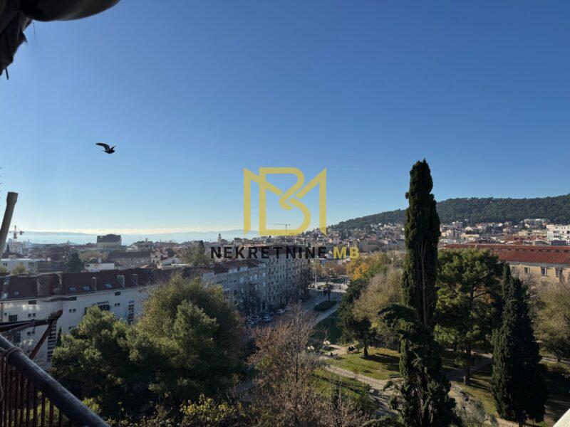 Prodajemo dvosoban stan s dnevnim boravkom,predio Lovret,63m2