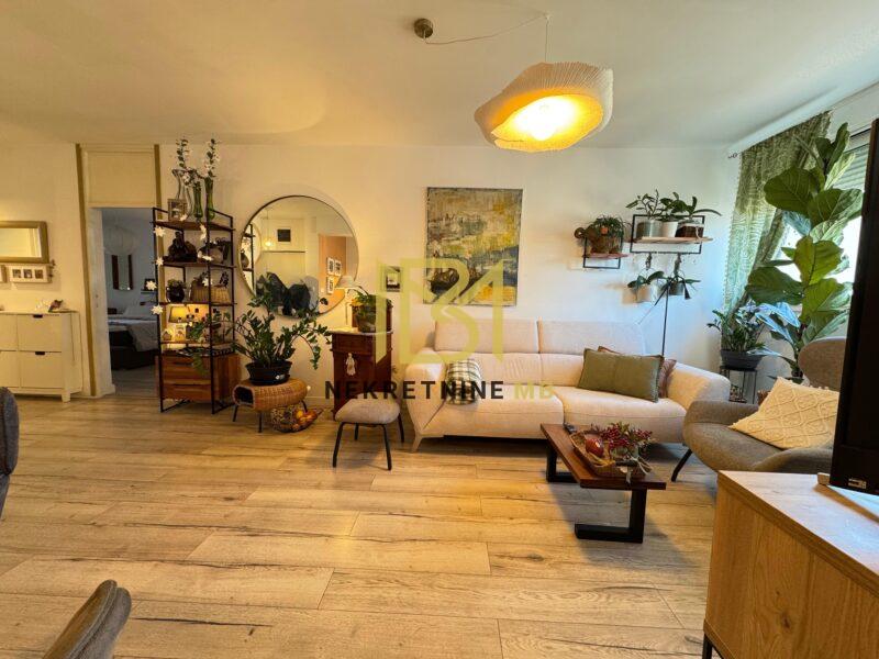 Prodajemo novuređen i namješten dvosobni stan s garažnim mjestom,Gripe