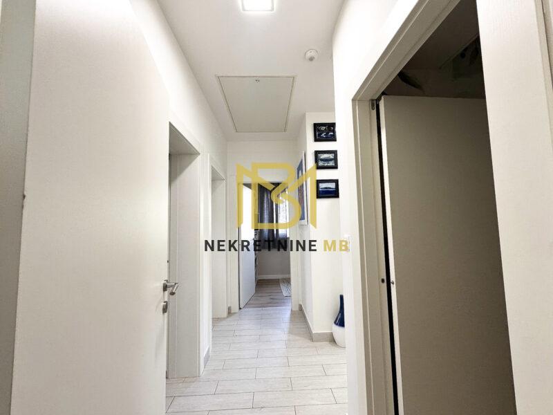 Prodajemo uređen i namješten trosoban stan u Solinu88m2,+jednosoban 38m2,PM