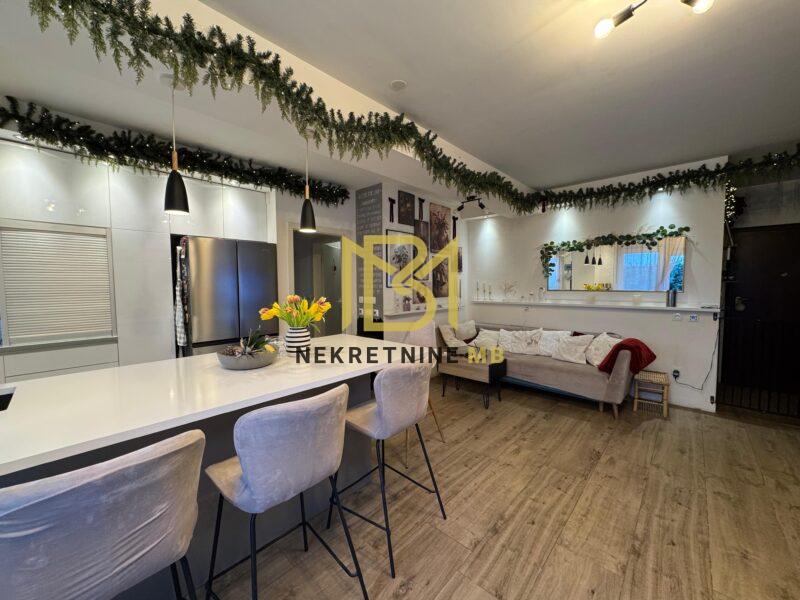 Prodajemo uređen dvosoban stan s dnevnim boravkom,Solin,+2PM