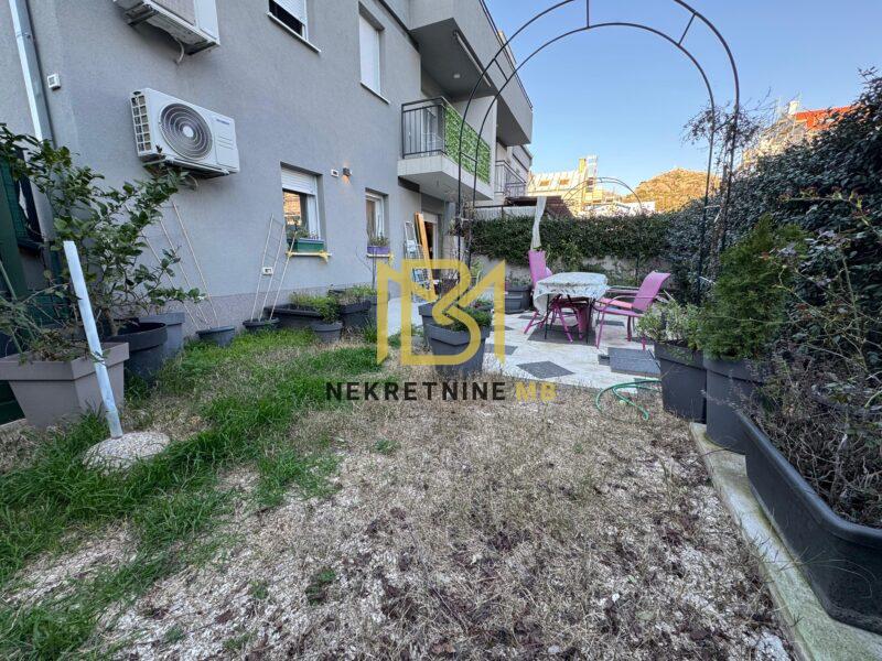 Prodajemo uređen dvosoban stan s dnevnim boravkom,Solin,+2PM