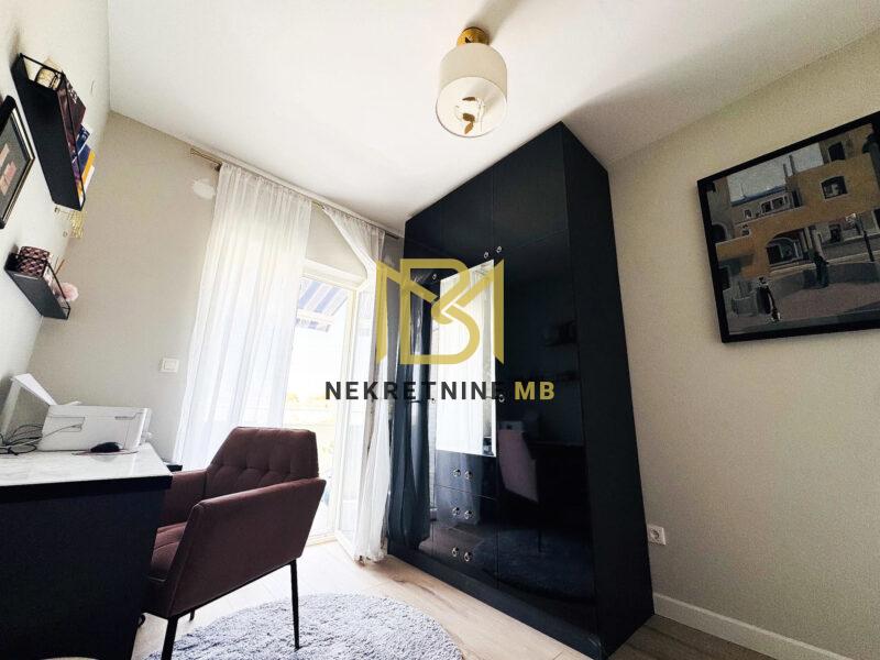 Prodajemo uređen i namješten trosoban stan u Solinu88m2,+jednosoban 38m2,PM