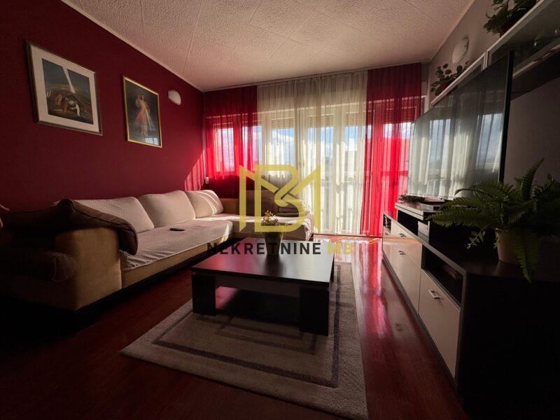 Prodajemo namješten dvosoban stan u Splitu,Lučac,53m2