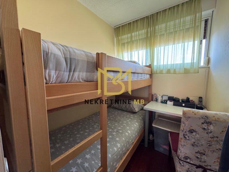 Prodajemo namješten dvosoban stan u Splitu,Lučac,53m2