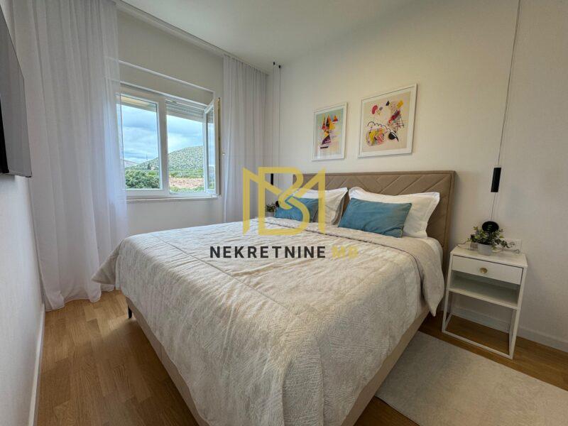 Prodajemo namješten jednosoban stan u Trogiru,55m2 + 58m2