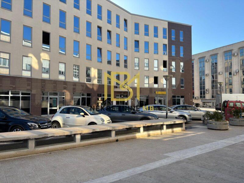 Iznajmljujemo uredski poslovni prostor u Splitu 65m2