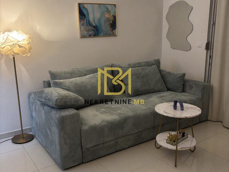 Iznajmljujemo potpuno namješten jednosobni stan na Mejašima, 40m2