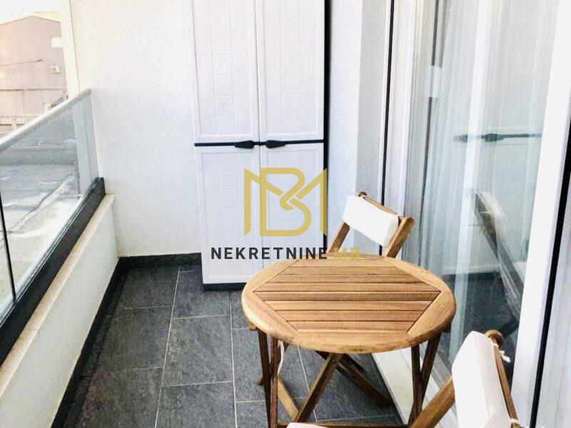 Iznajmljujemo potpuno namješten jednosobni stan na Mejašima, 40m2