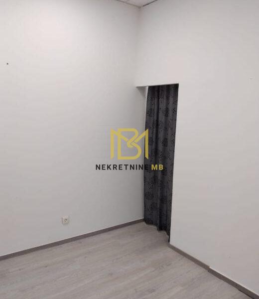 Iznajmljujemo uredski prostor 14 m2 u Splitu, u blizini suda