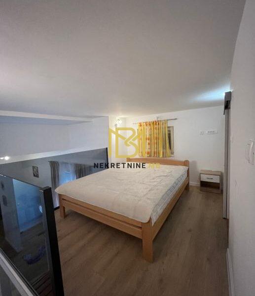 Iznajmljujemo potpuno namješten stan u Splitu, predio Pujanke, površine 60m2