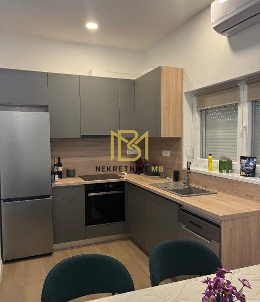 Iznajmljujemo potpuno namješten stan u Splitu, predio Pujanke, površine 60m2