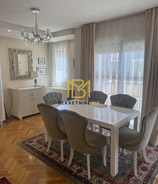 Iznajmljujemo potpuno namješten stan na Žnjanu, površine 68m2