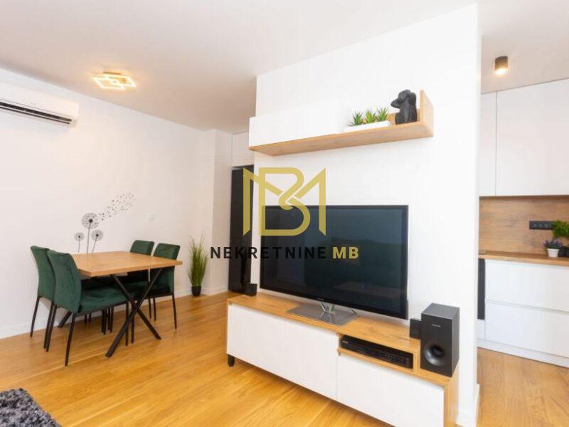 Iznajmljujemo potpuno namješten stan s balkonom na Visokoj, površine 53m2